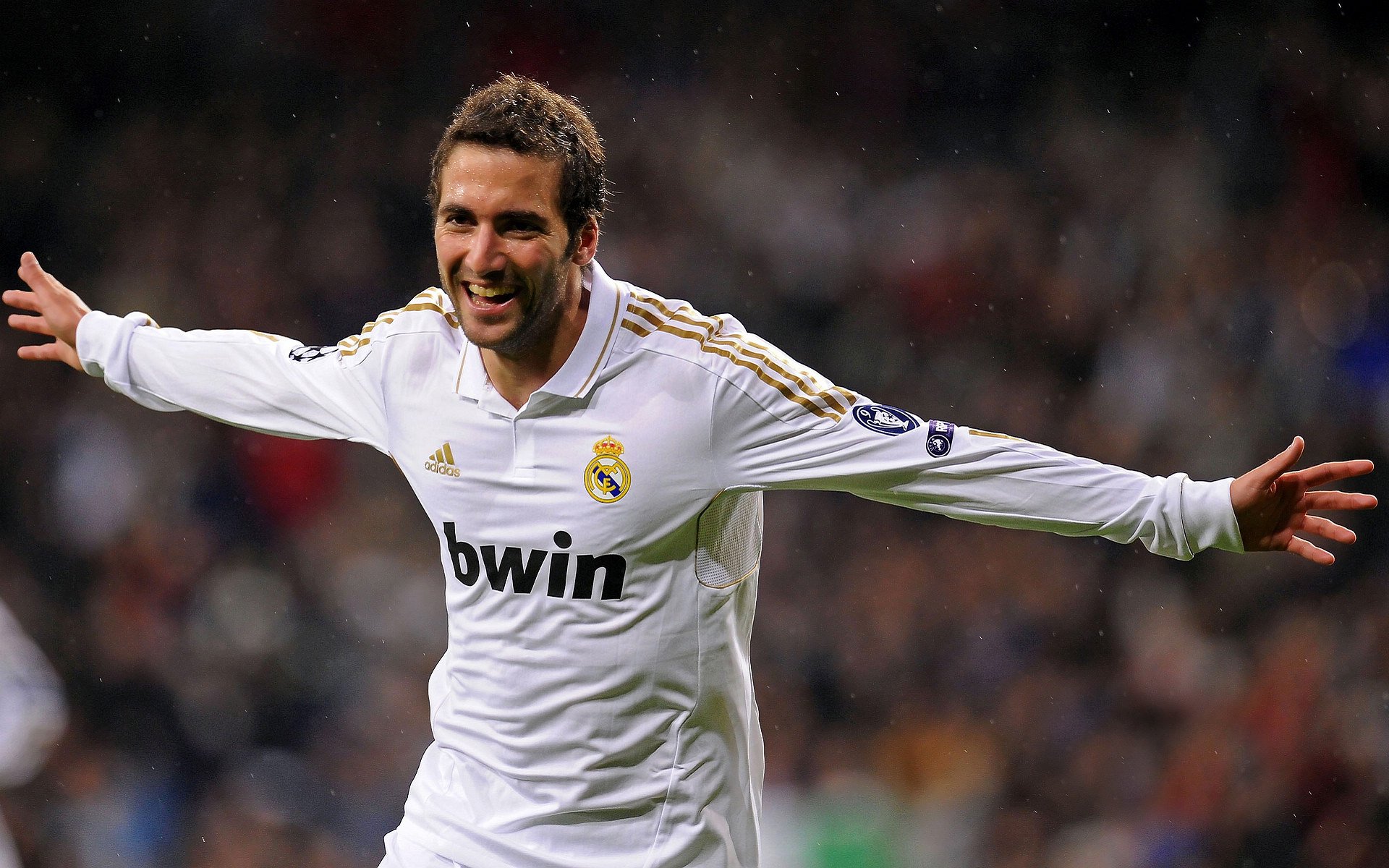 新月进军欧陆级别转会市场,欧月新星